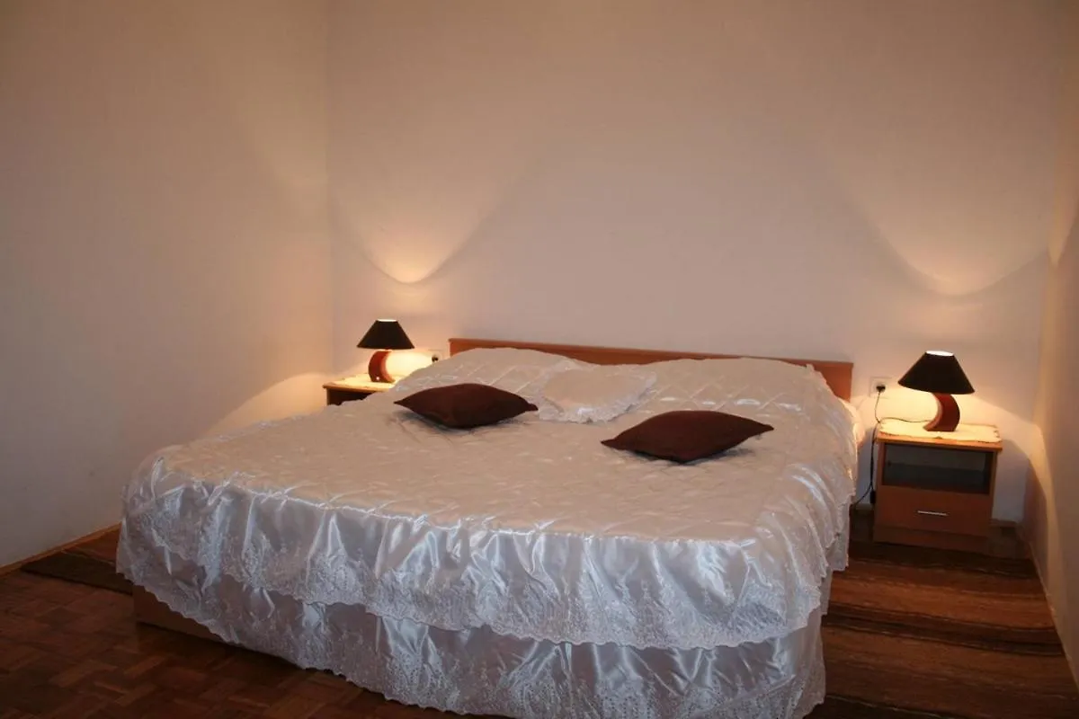Apartments Susy 풀라