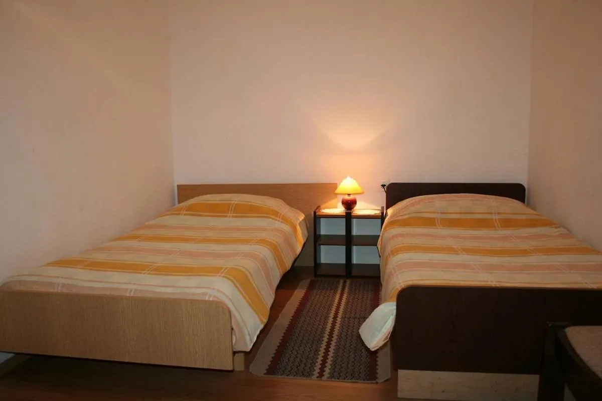 Apartments Susy 풀라