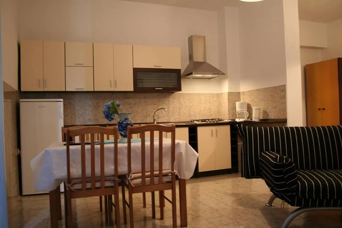 Apartments Susy Pula