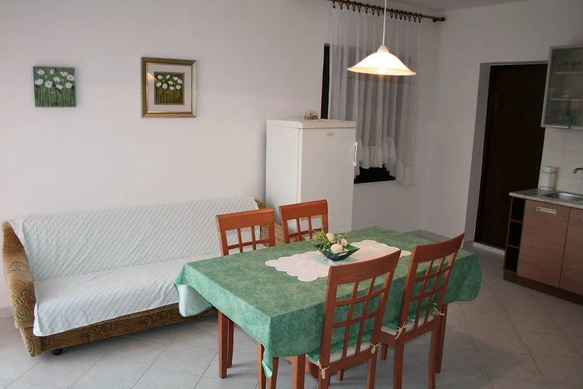 Apartments Susy Pula 0*,  Kroatien